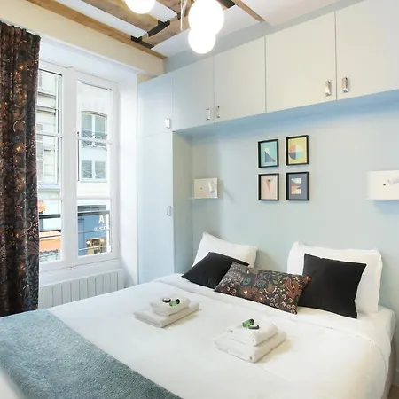 Rent A - Aparts Cadet Apartment Paris